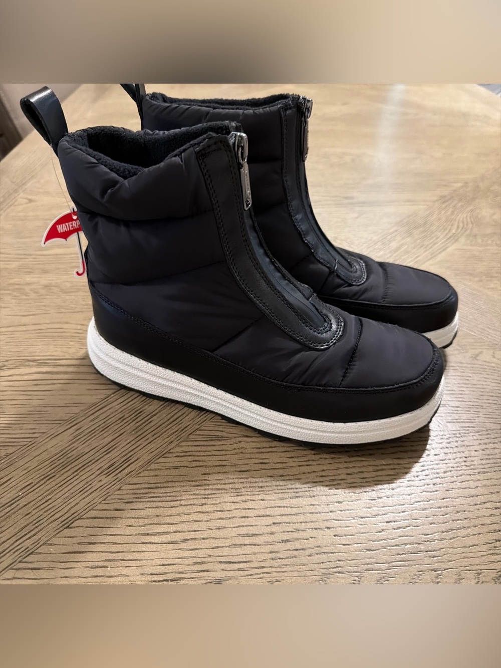 Blondo Women’s Vincent Waterproof Bootie/Brand New/7.5/fleece Lined/ Black